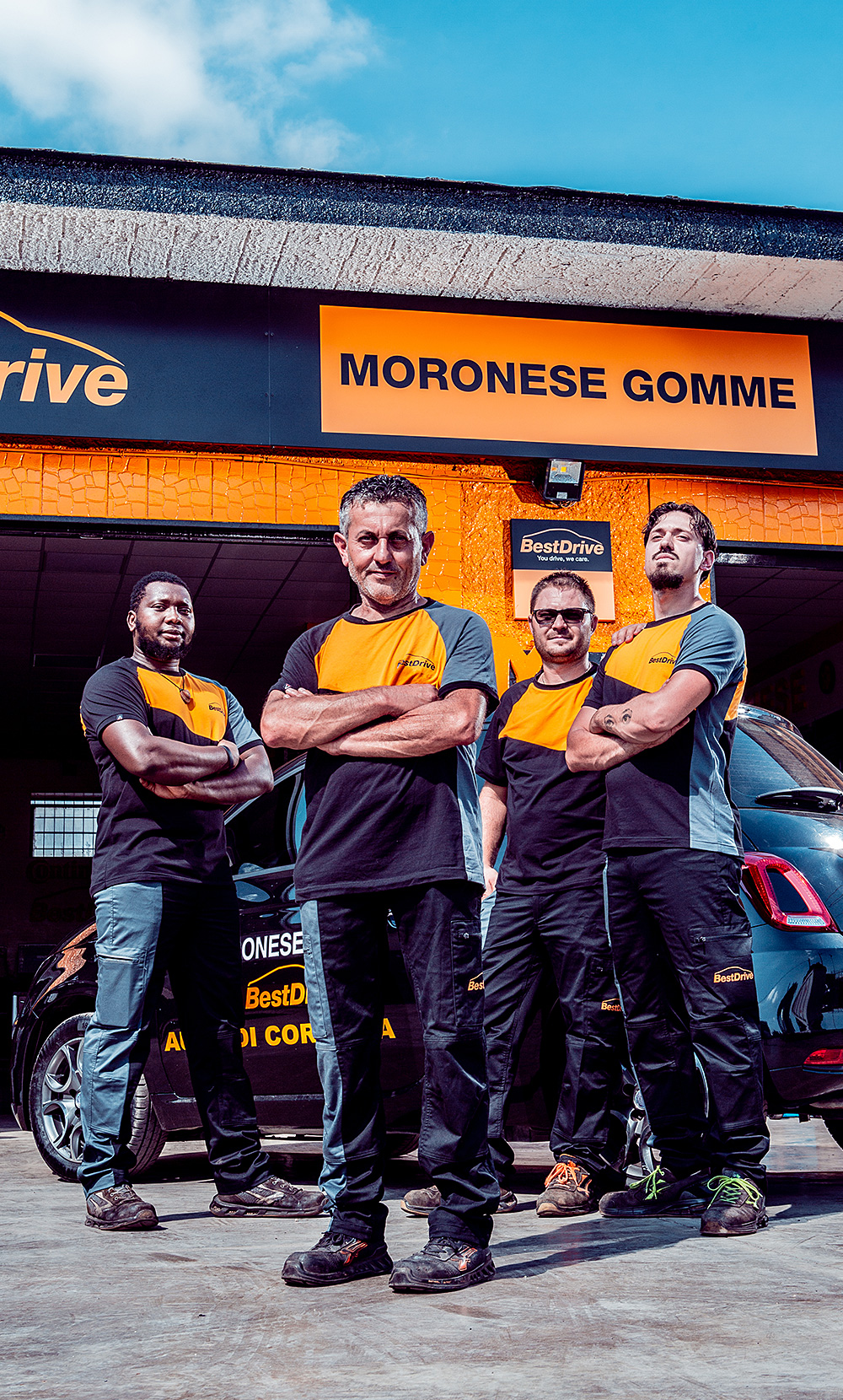 Moronese Gomme Staff