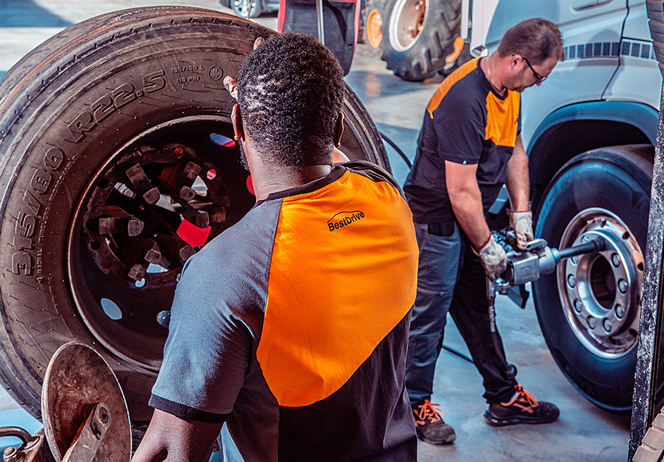 Pneumatici Autocarri)